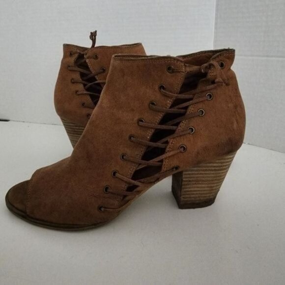 Lucky Brand Hartlee Heel Peeptoe Lace Up Booties Women's Size 8 - Picture 1 of 8